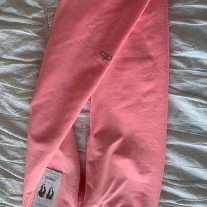 NWT Alo Yoga 7/8 airbrush leggings